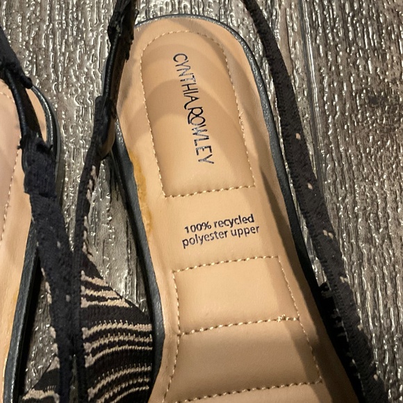 New, Cynthia Rowley Amelia Slingback Flat / Black-Tan Fabric, Size 8 - Picture 3 of 5